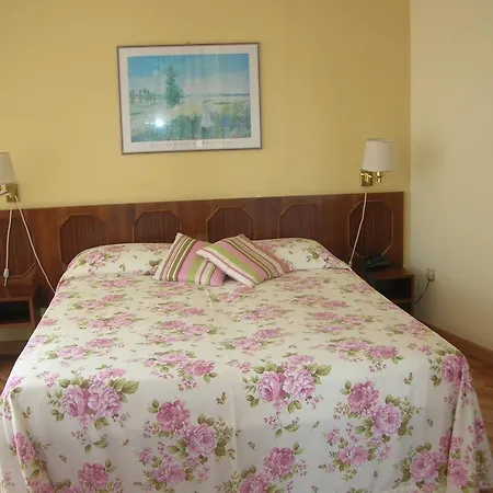 Della Punta Hotel 3*