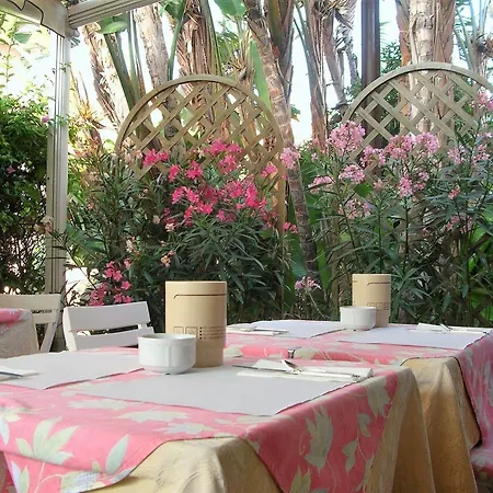 Della Punta Hotel