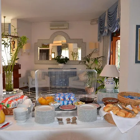 Della Punta 3*