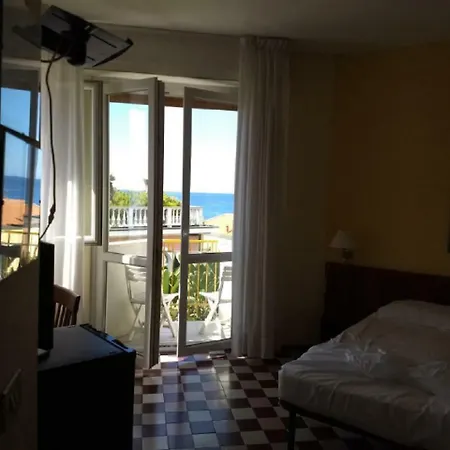 Della Punta Hotel