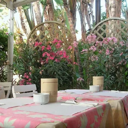 Della Punta Hotel